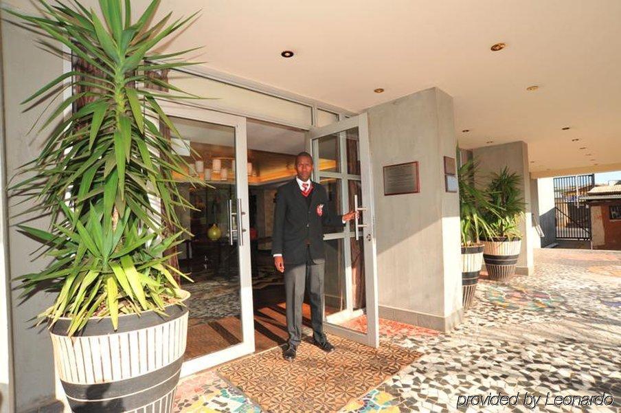 The Soweto Hotel & Conference Centre Εξωτερικό φωτογραφία