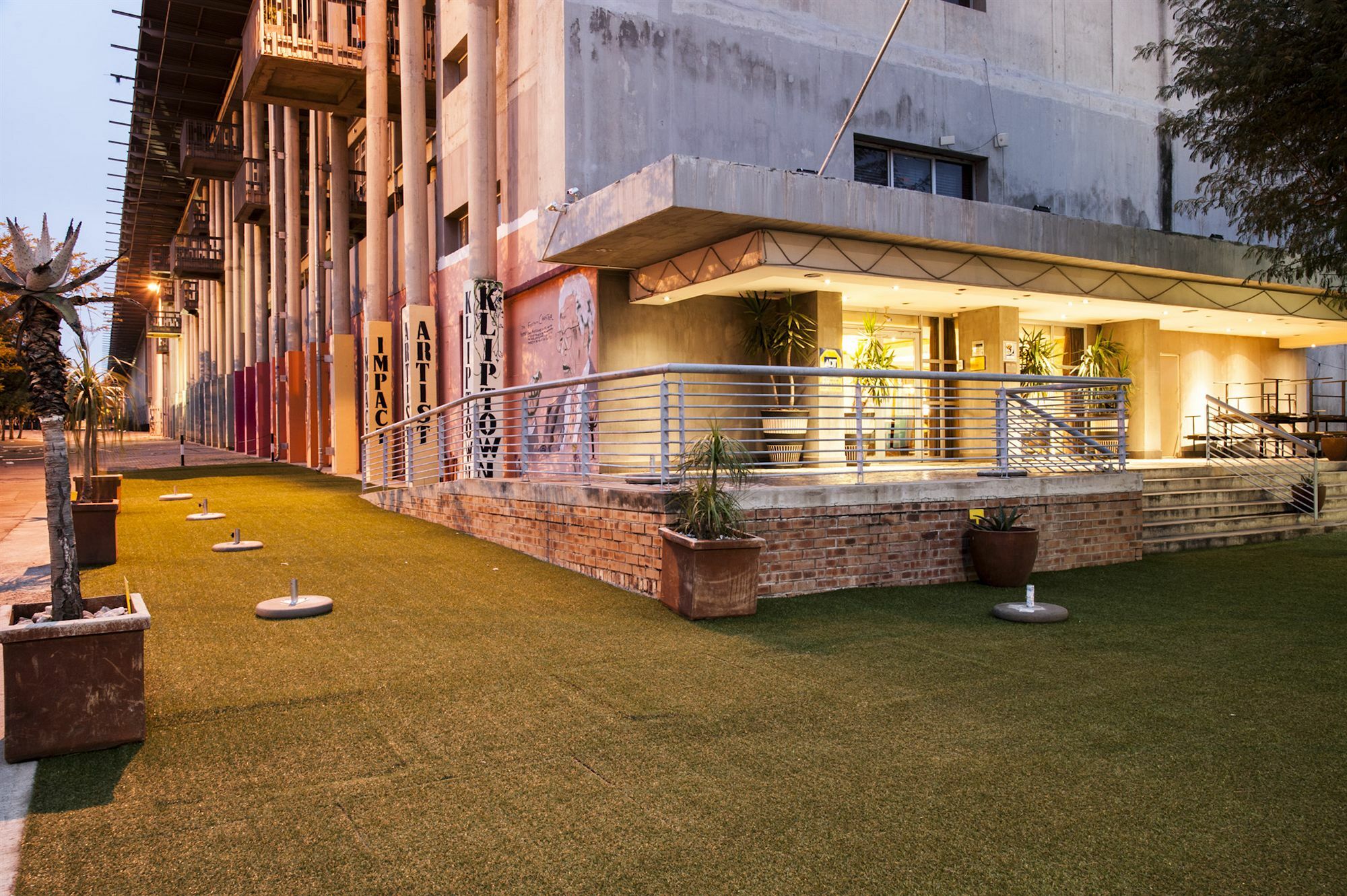 The Soweto Hotel & Conference Centre Εξωτερικό φωτογραφία